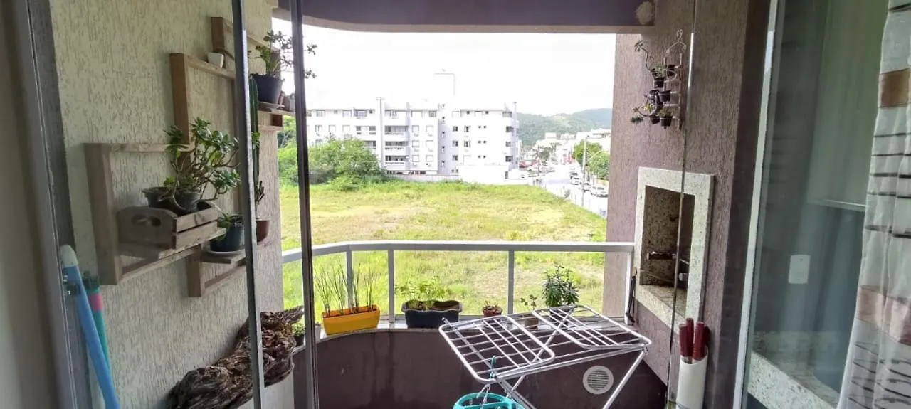 Apto Em Bombinhas 400M Do Mar Apartment