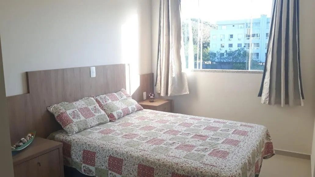 Apto Em Bombinhas 400M Do Mar Apartment 0*,